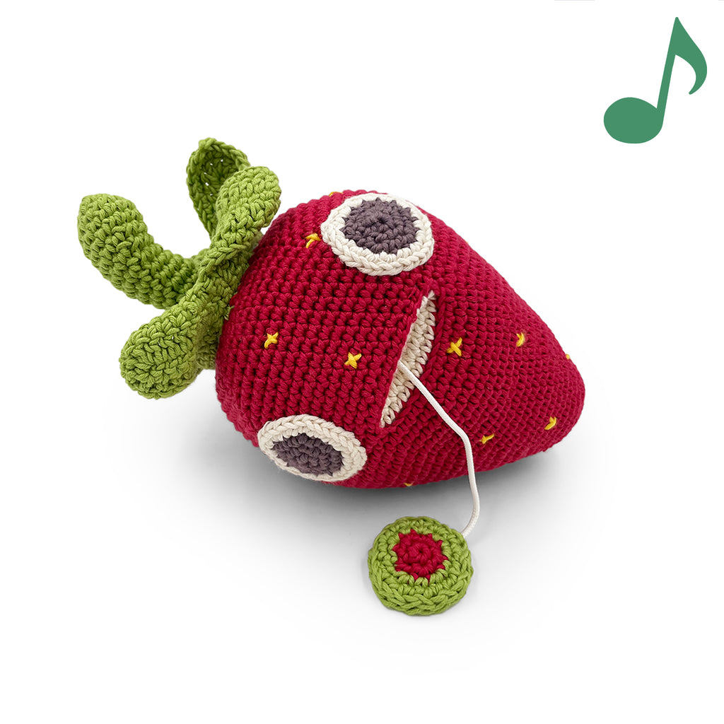 boite musique pour bebe en crochet fraise