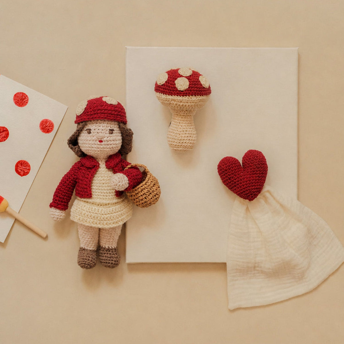 hochet-poupée-crochet-handmade-bébé-jouet-montessori-doll