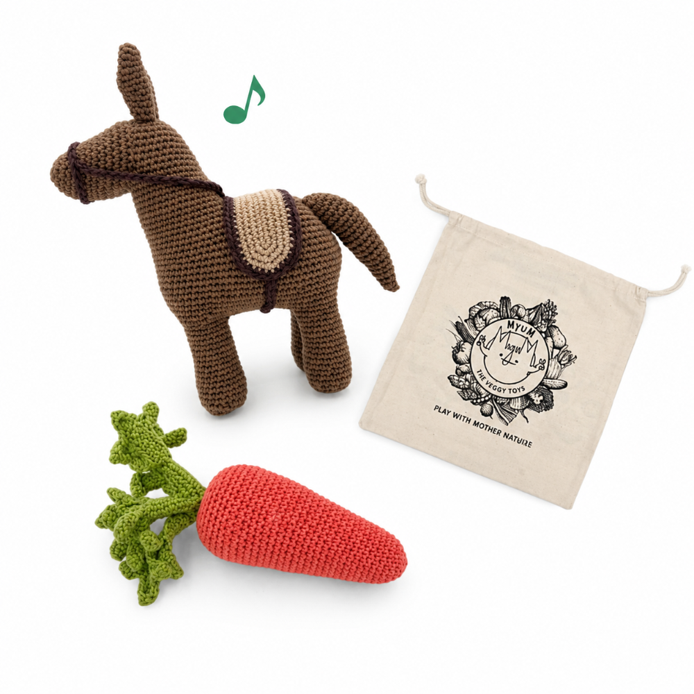 Coffret cadeau de jouets bébé en crochet de coton bio MYUM boite à musique âne et hochet carotte en crochet - MYUM