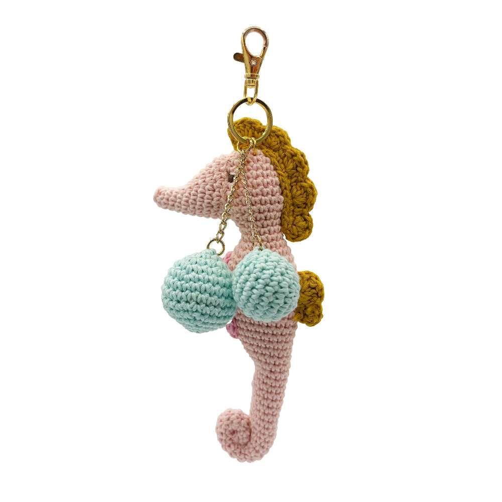 crochet-charm-handmade-myum