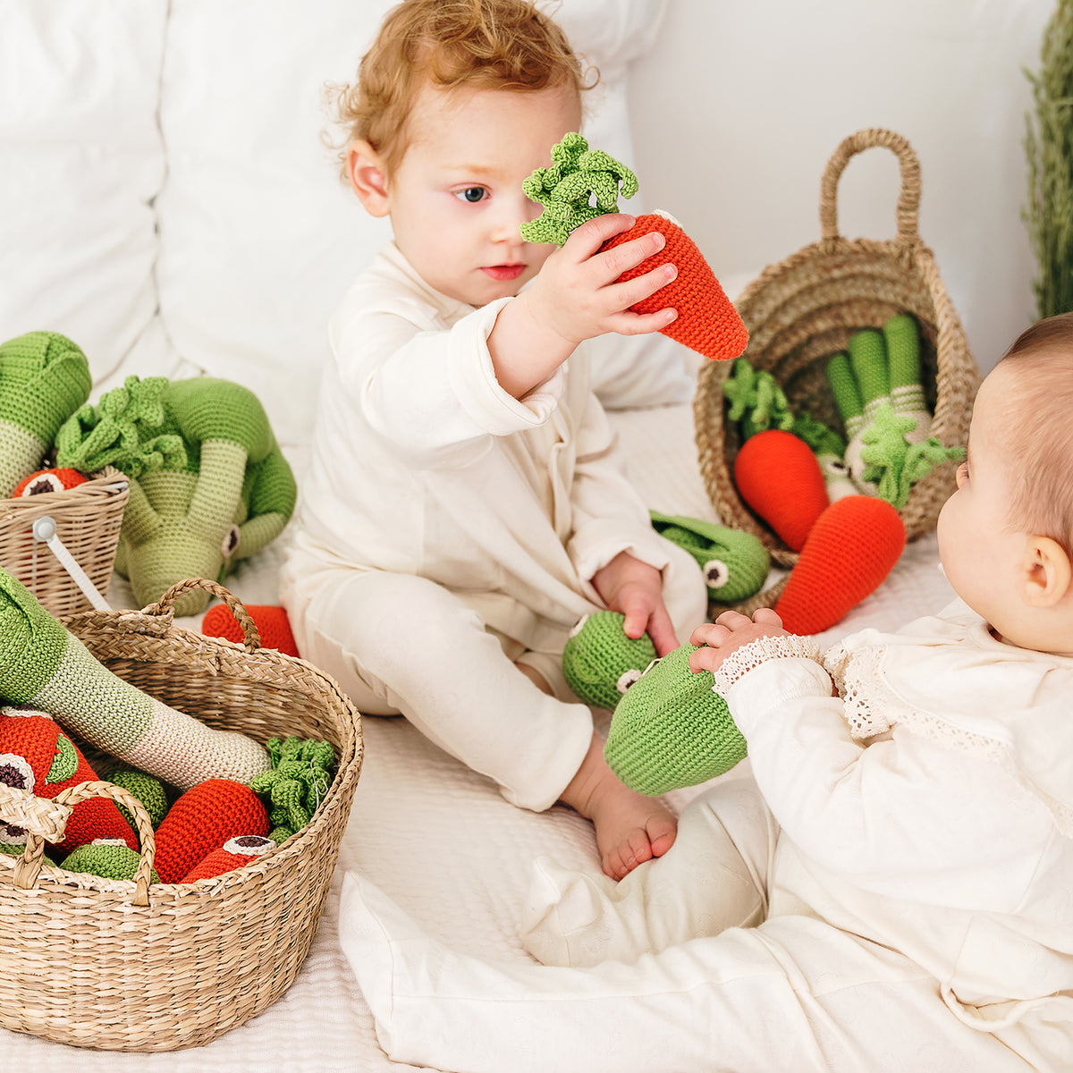 Carrot Rattle 100% organic cotton