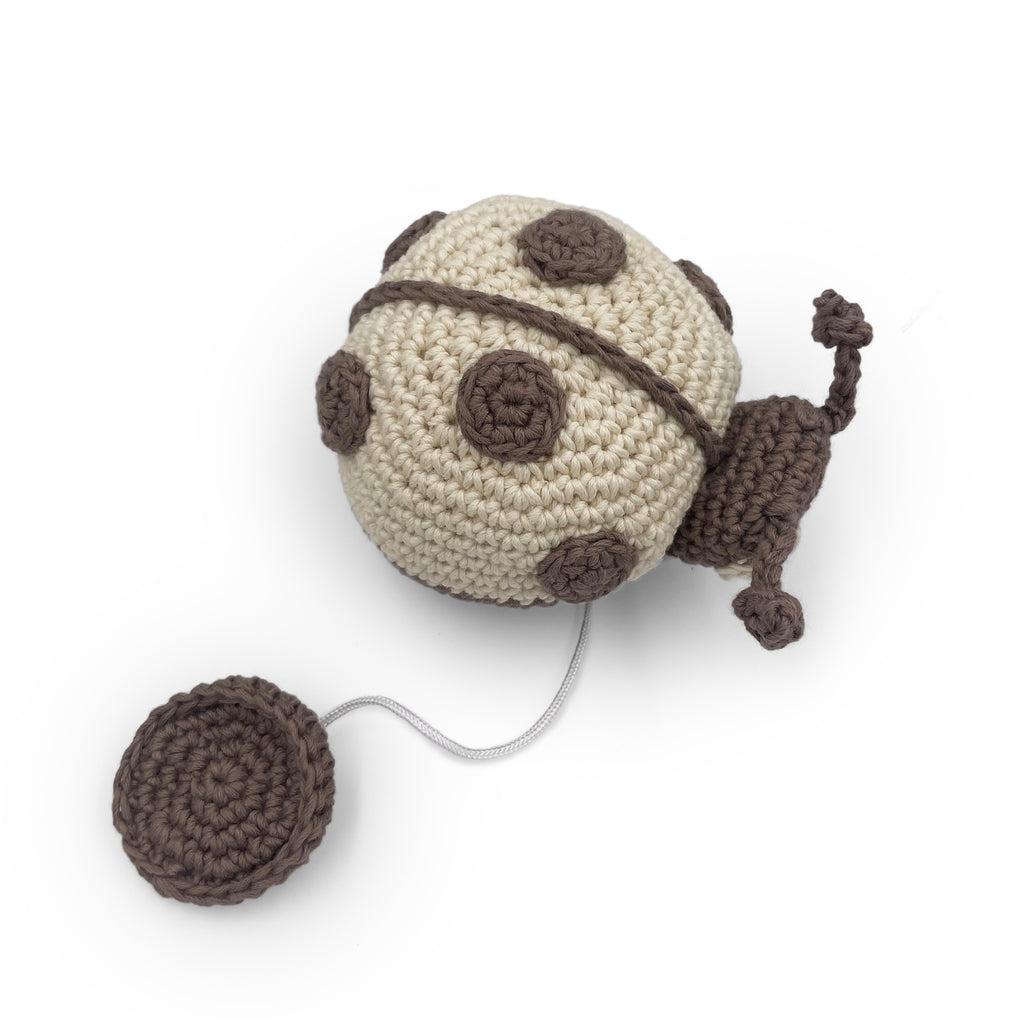 jouet apaisant pour bébé en crochet coccinelle
