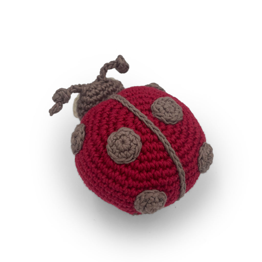 jouet apaisant pour bébé en crochet coccinelle