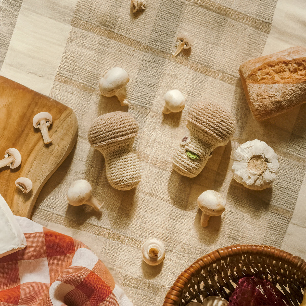 Paris Mushroom Rattle 100% organic cotton