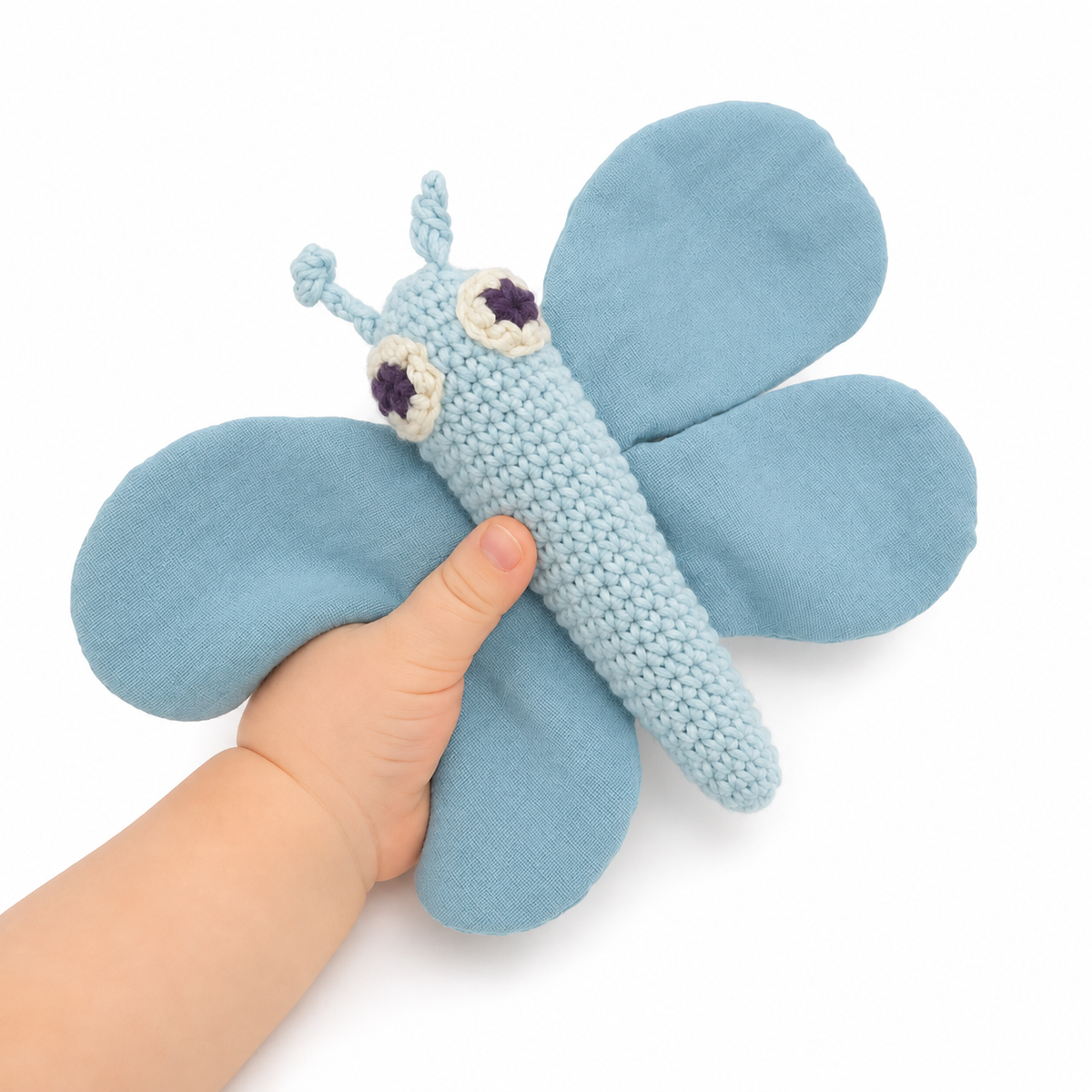 Hochet Papillon Bleu en crochet 100% coton bio