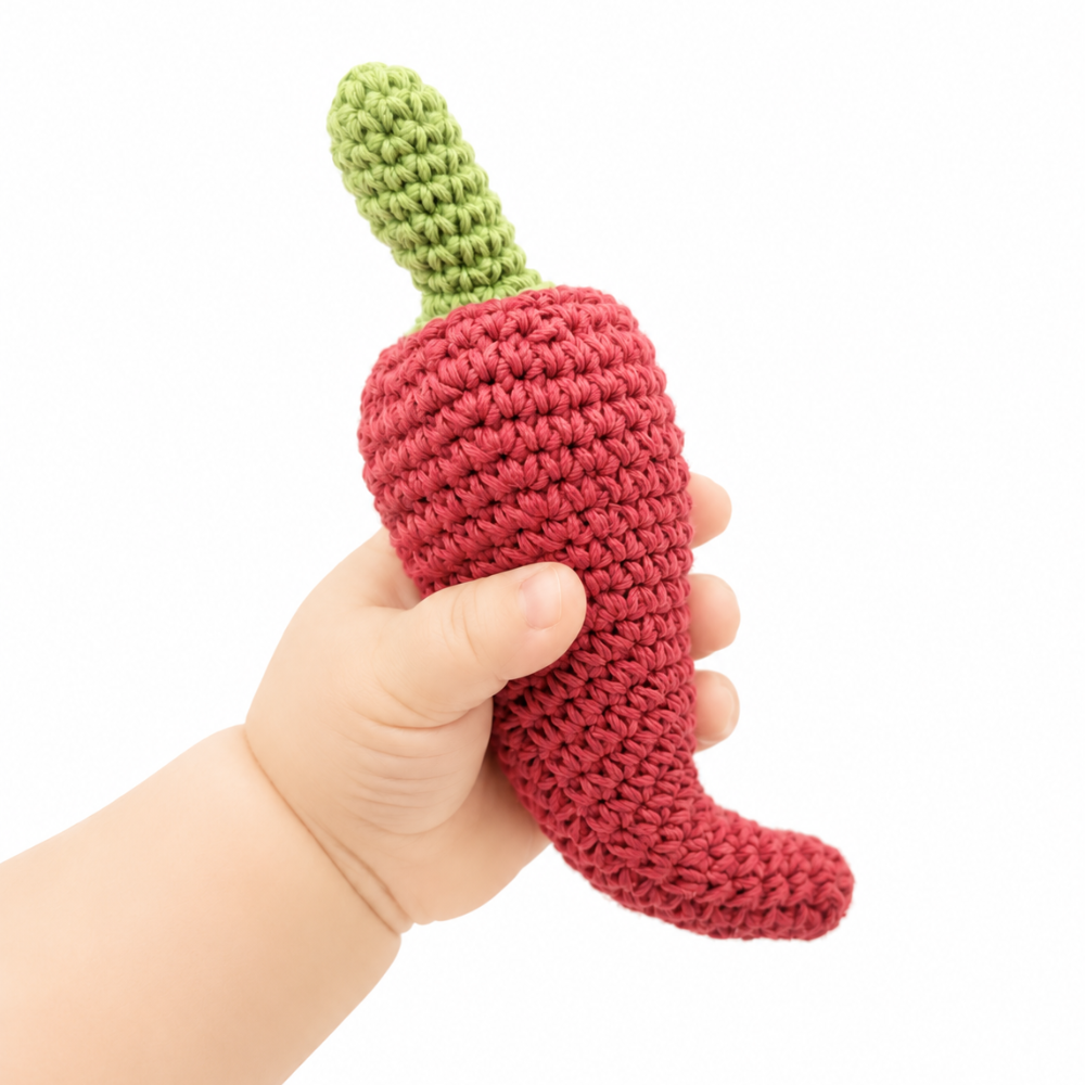 myum-crochet-toy-baby-organic-plush-rattle-pepper