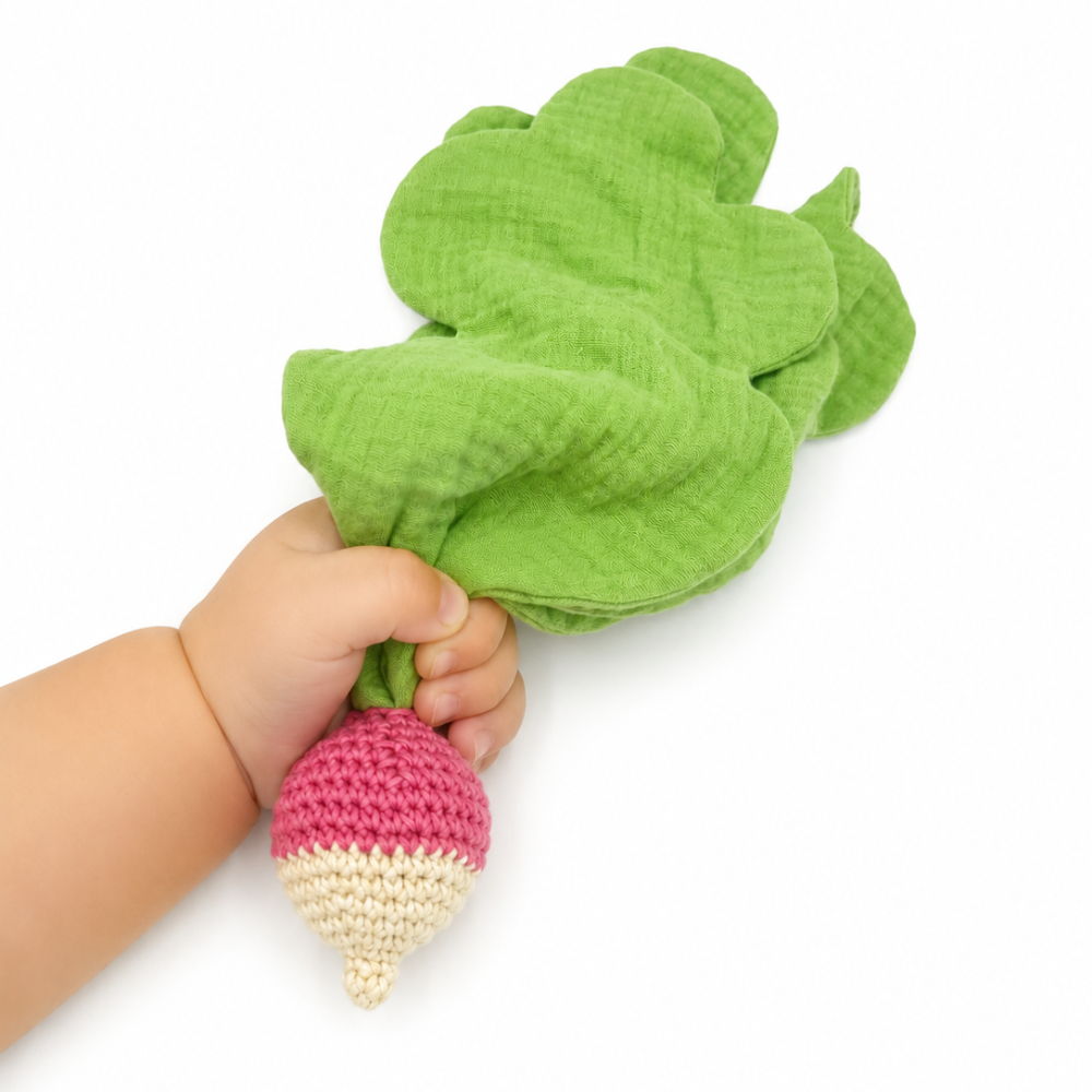 myum-crochet-toy-baby-organic-plush-rattle-radish-lovey