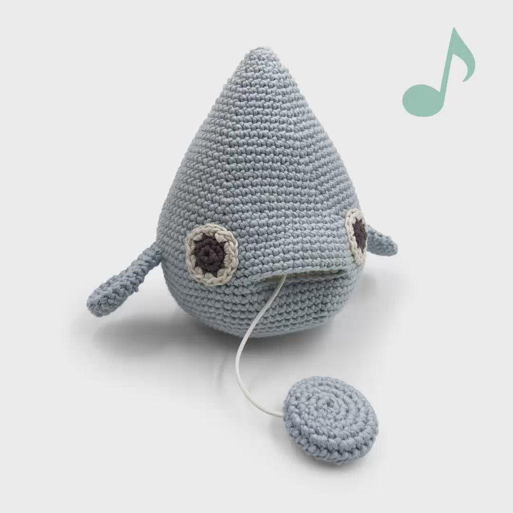 boite à musique pour bébé en crochet  goutte eau