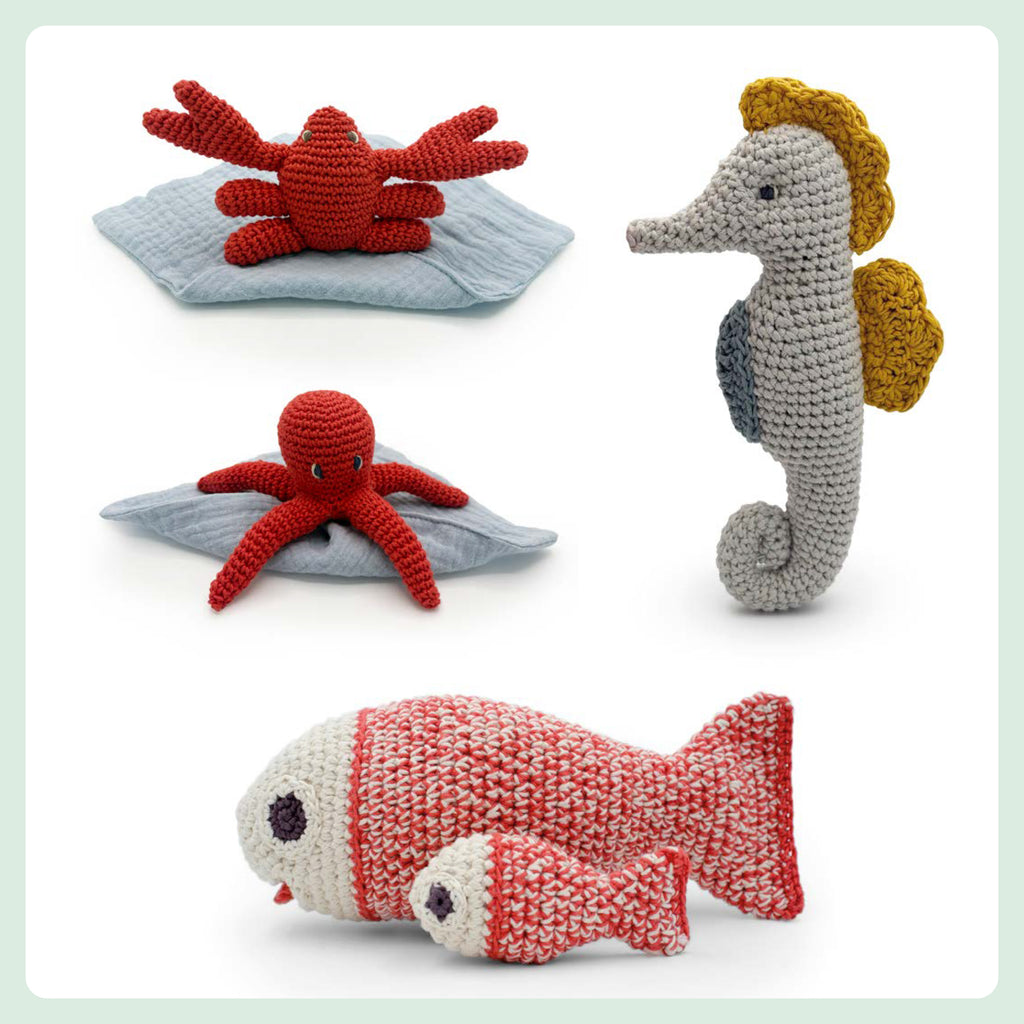 Coffret Mer 🦀 hochet, doudou et boite à musique en crochet 100% coton bio